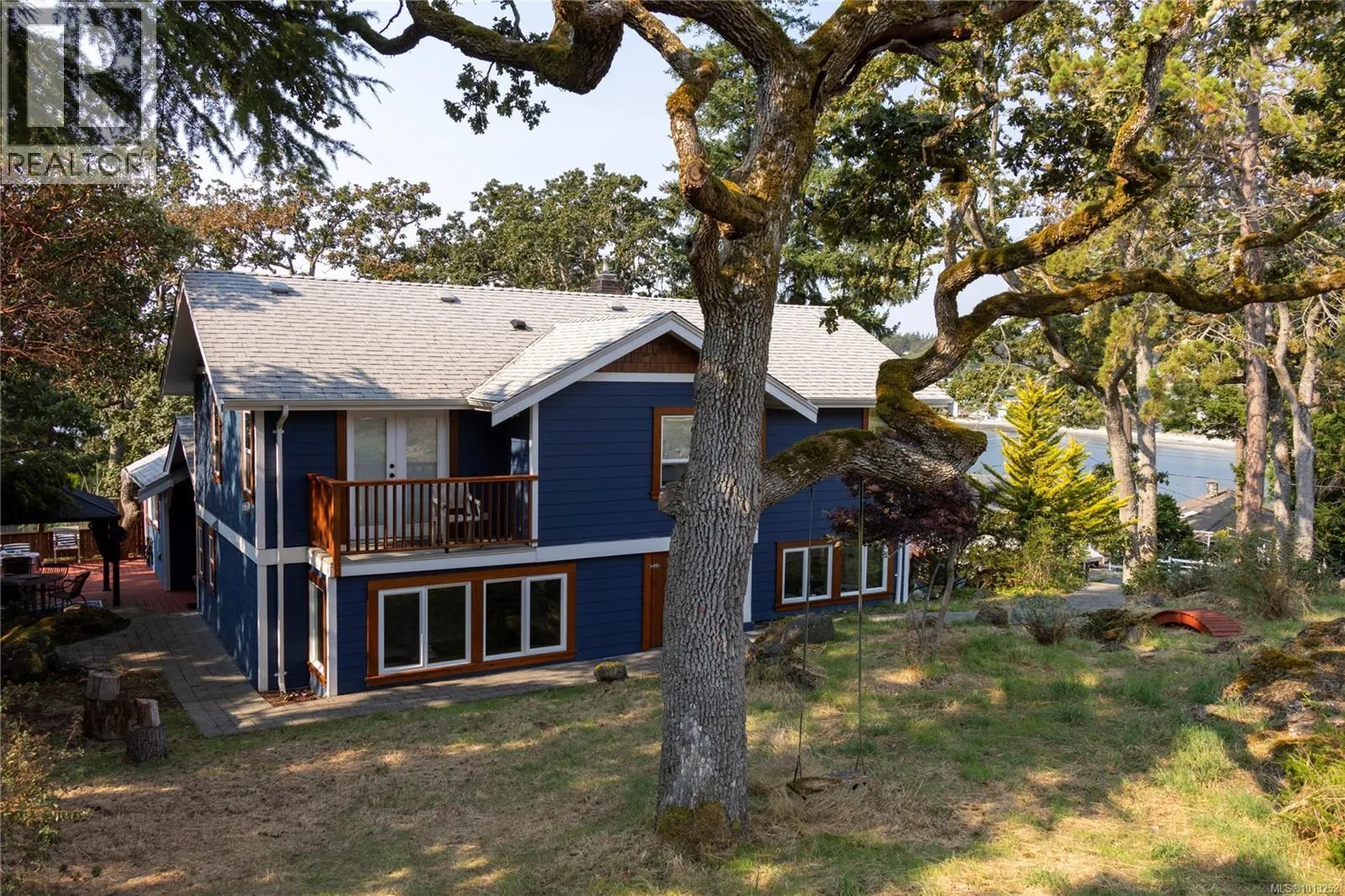 2710 Sea View Rd