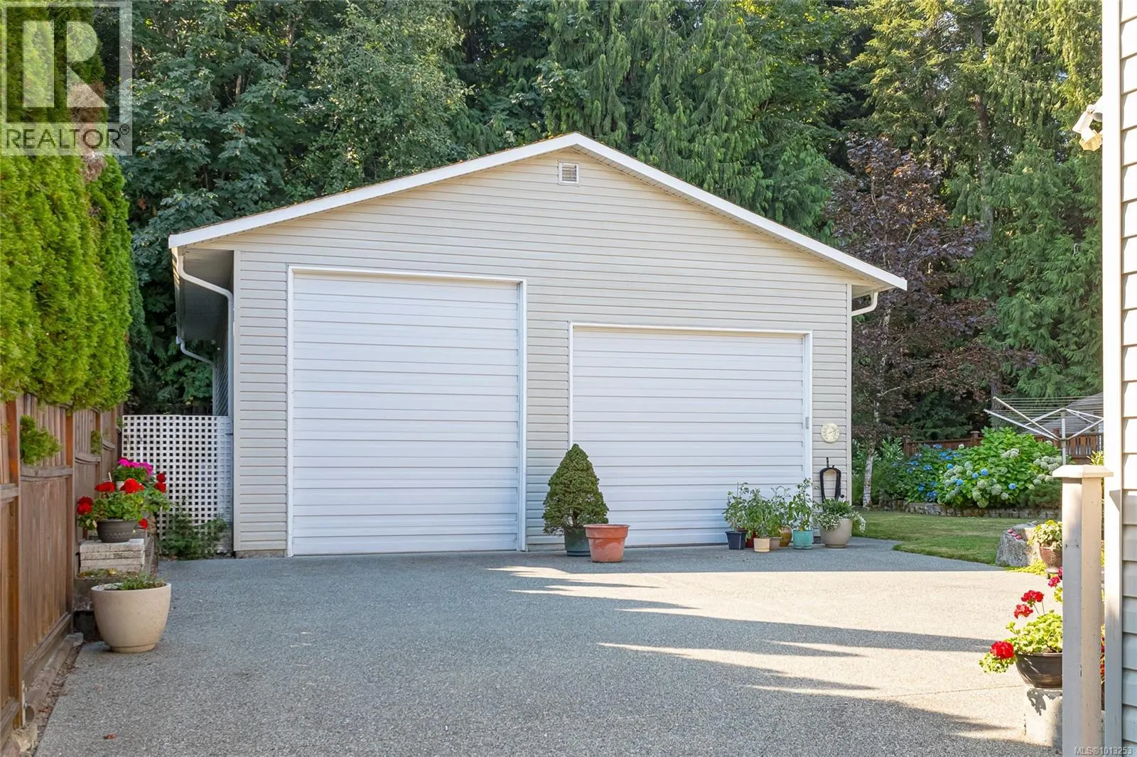 953 Davidson Rd