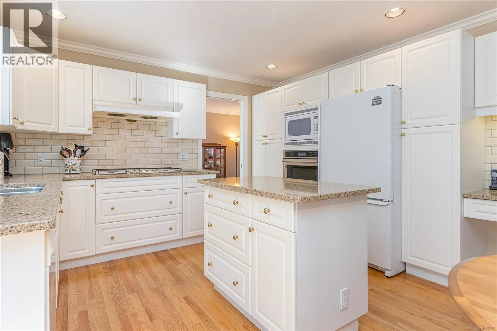 953 Davidson Rd
