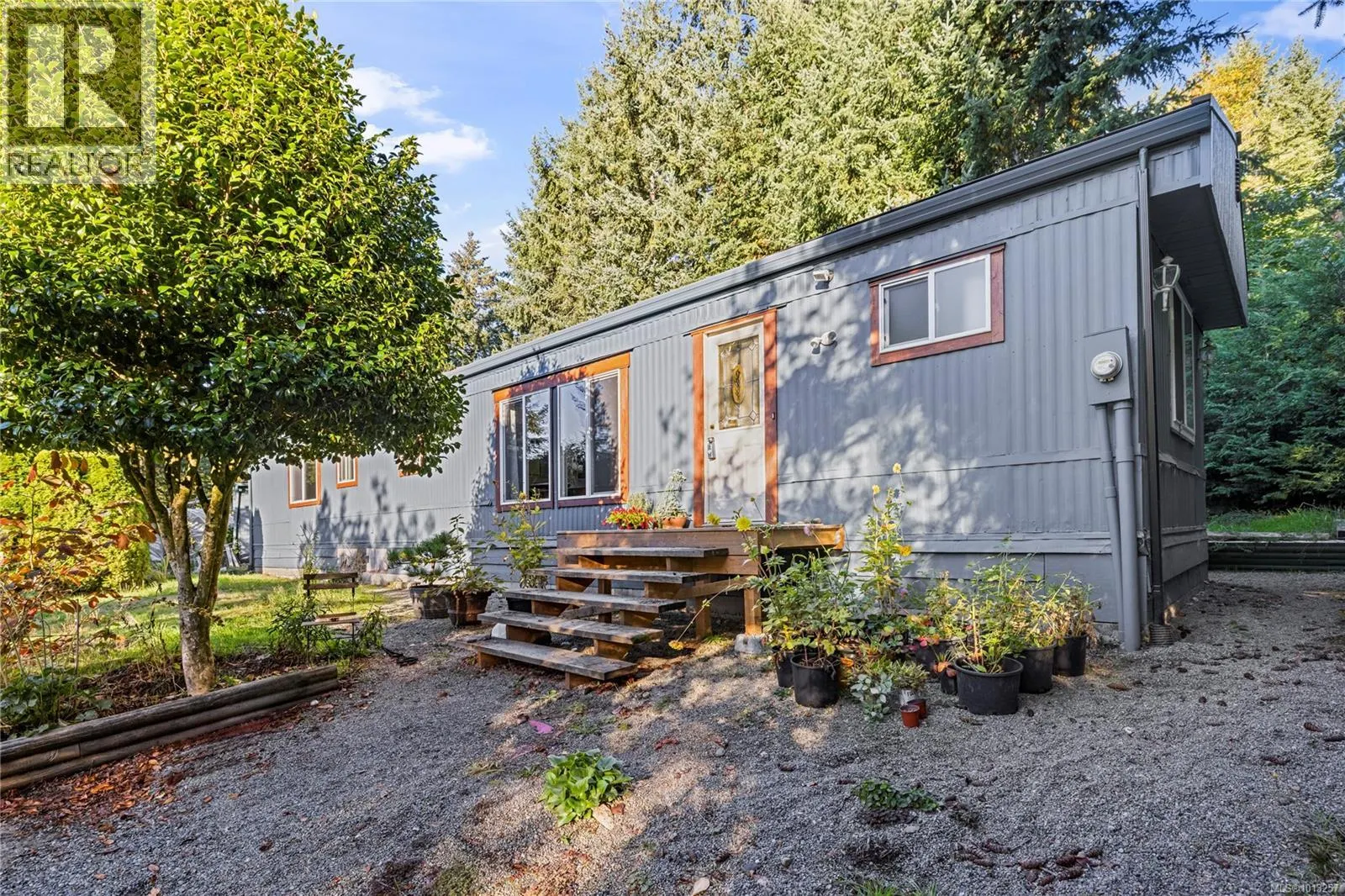 2495 Schirra Dr