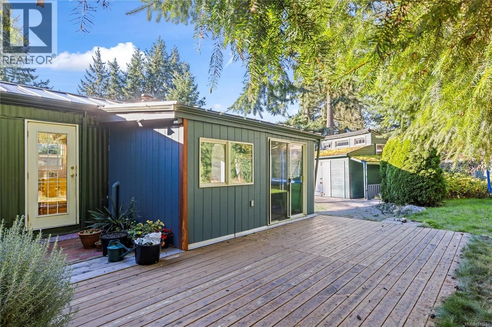 2495 Schirra Dr