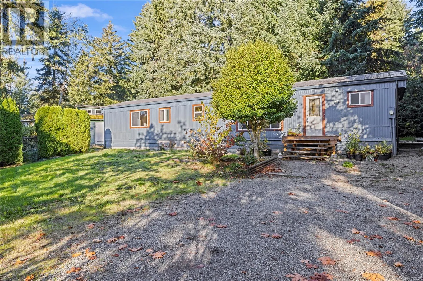 2495 Schirra Dr