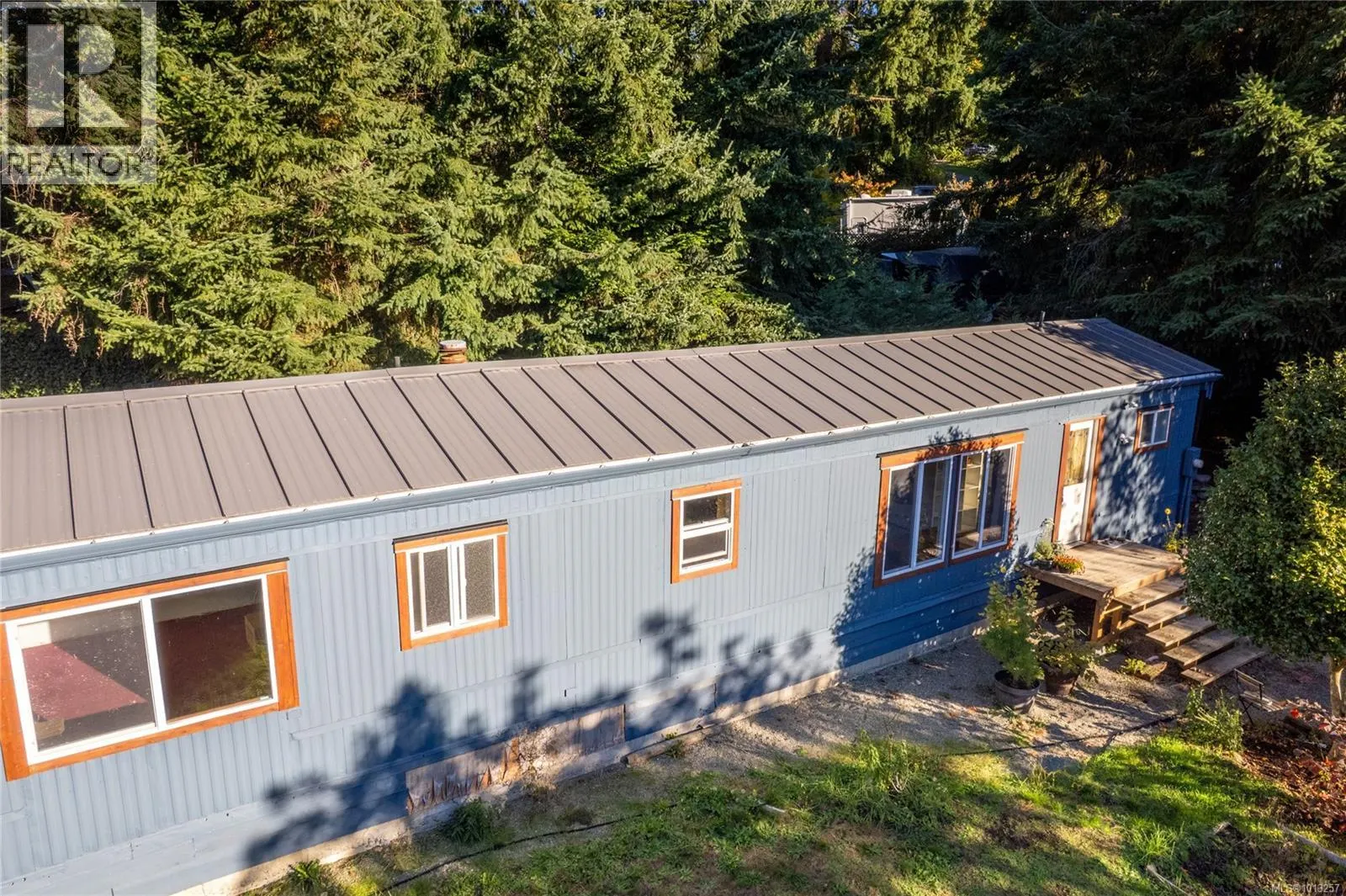 2495 Schirra Dr