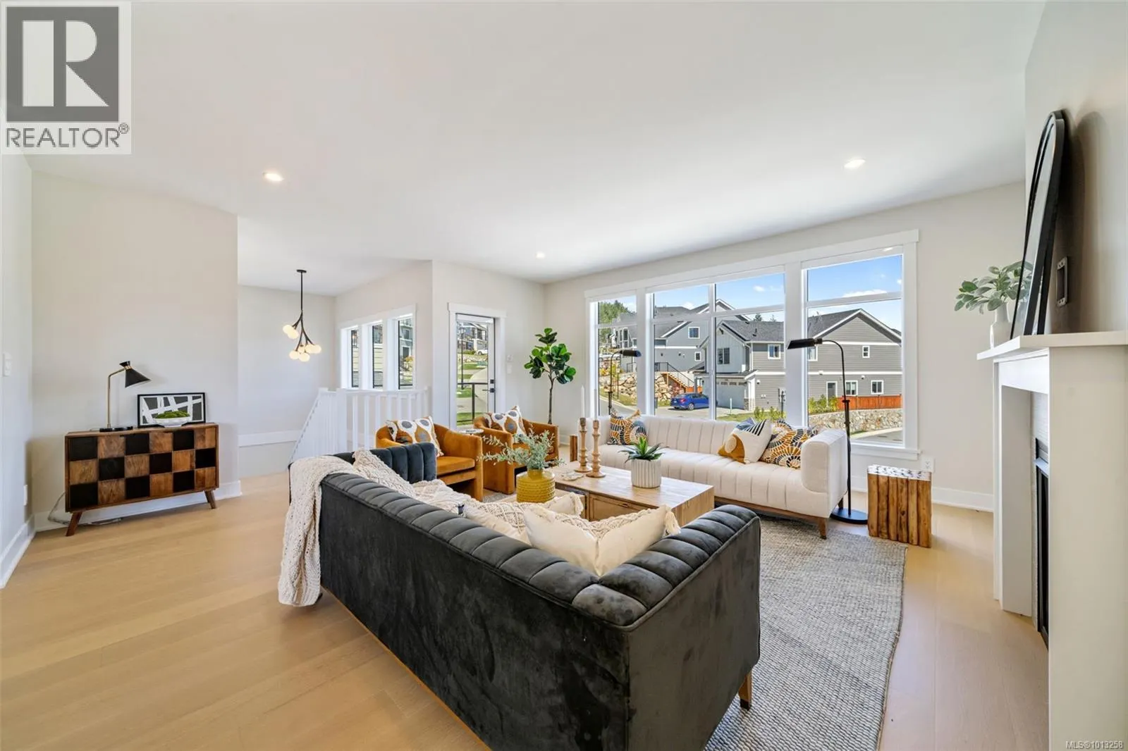 2621 Mica Pl