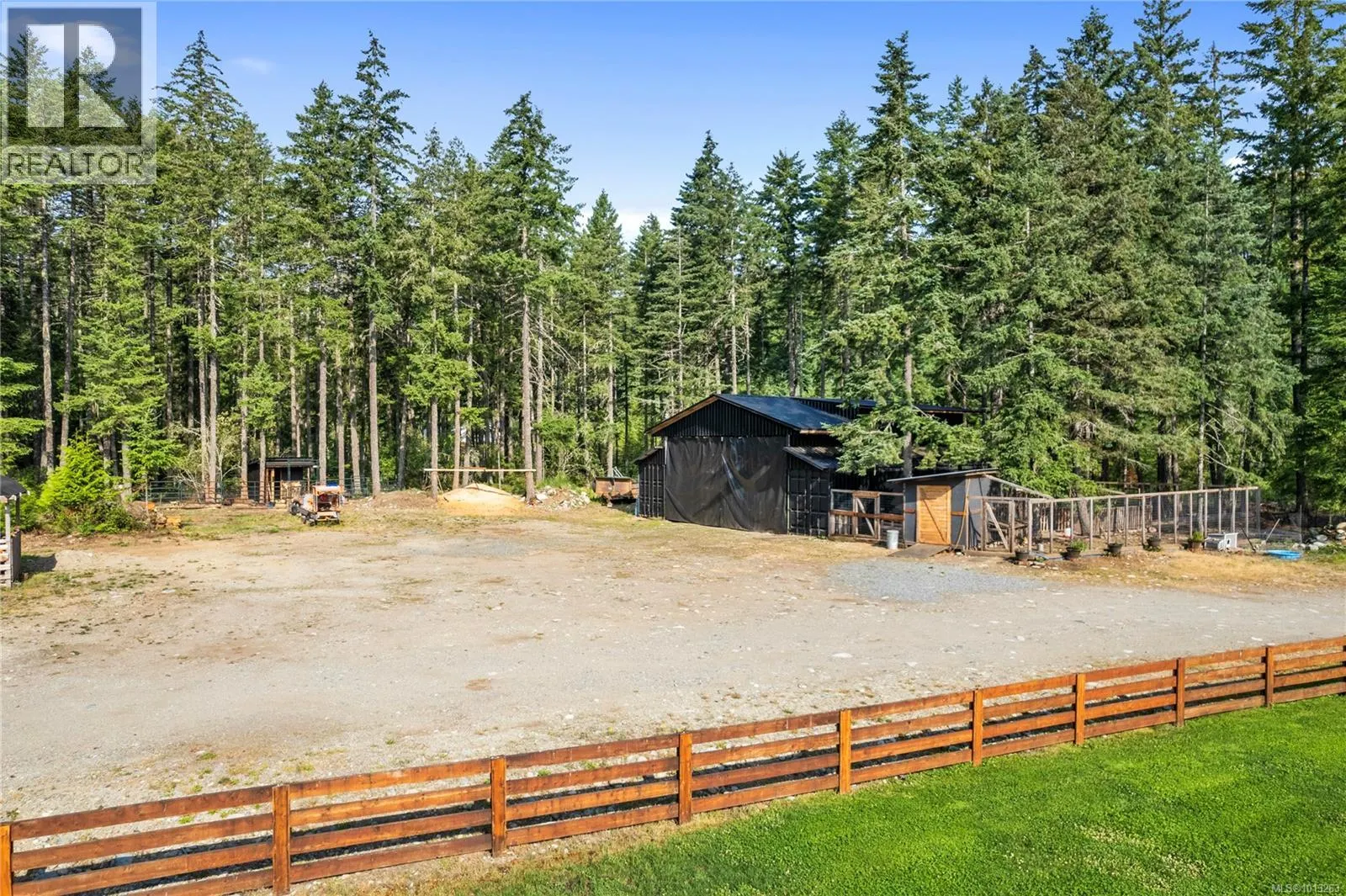 2715 Nanaimo River Rd