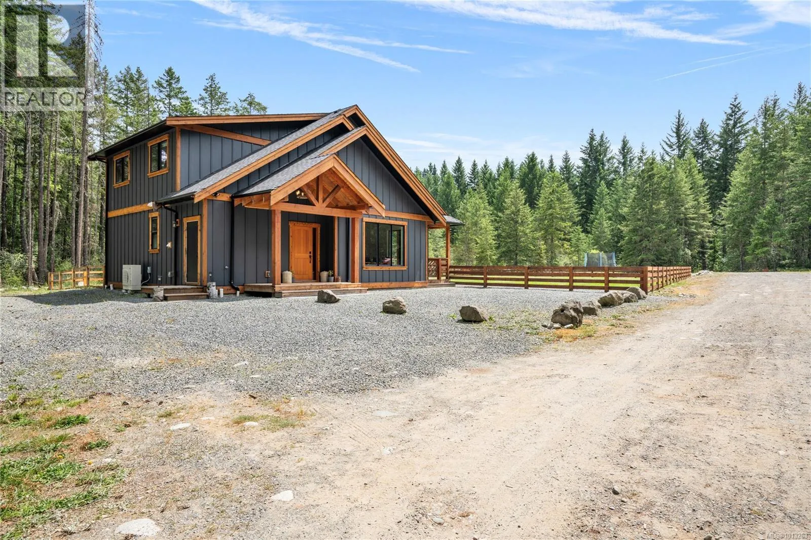 2715 Nanaimo River Rd