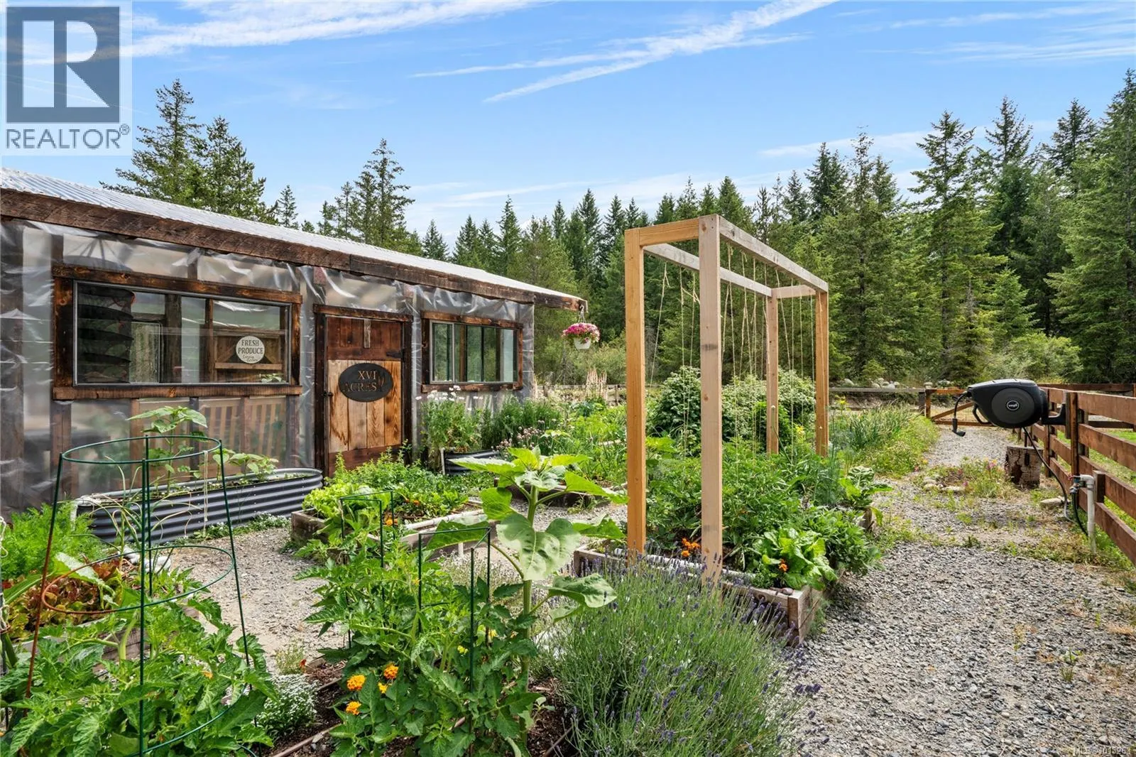 2715 Nanaimo River Rd