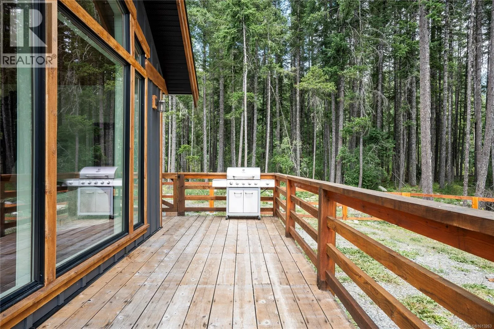 2715 Nanaimo River Rd