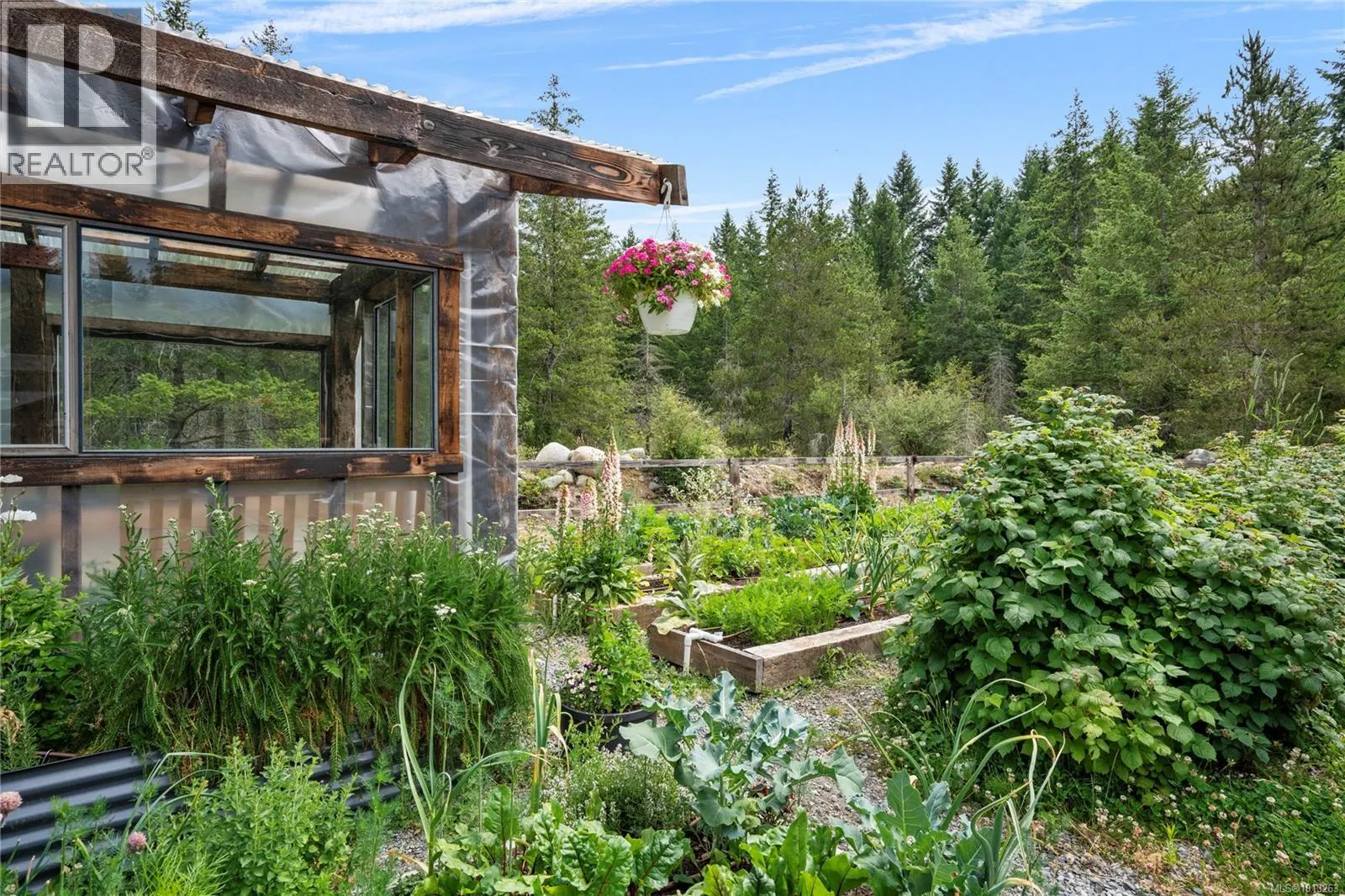2715 Nanaimo River Rd