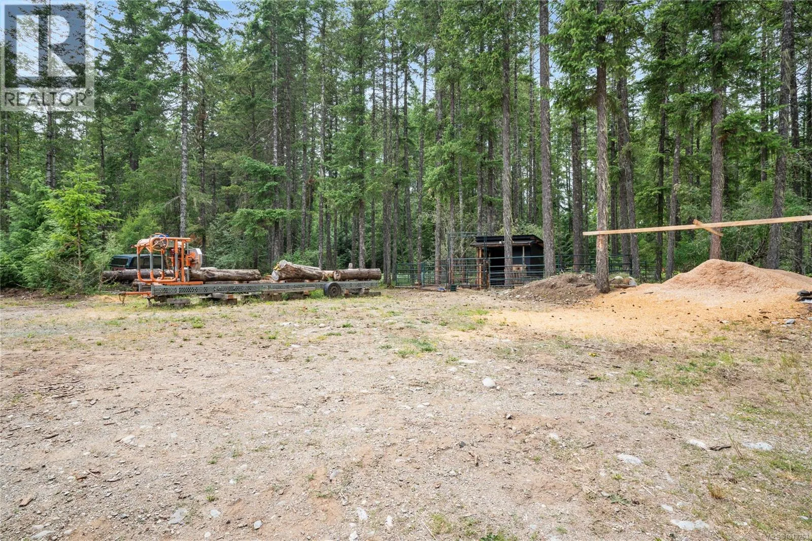 2715 Nanaimo River Rd