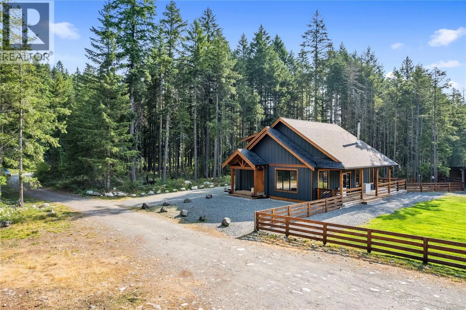 2715 Nanaimo River Rd