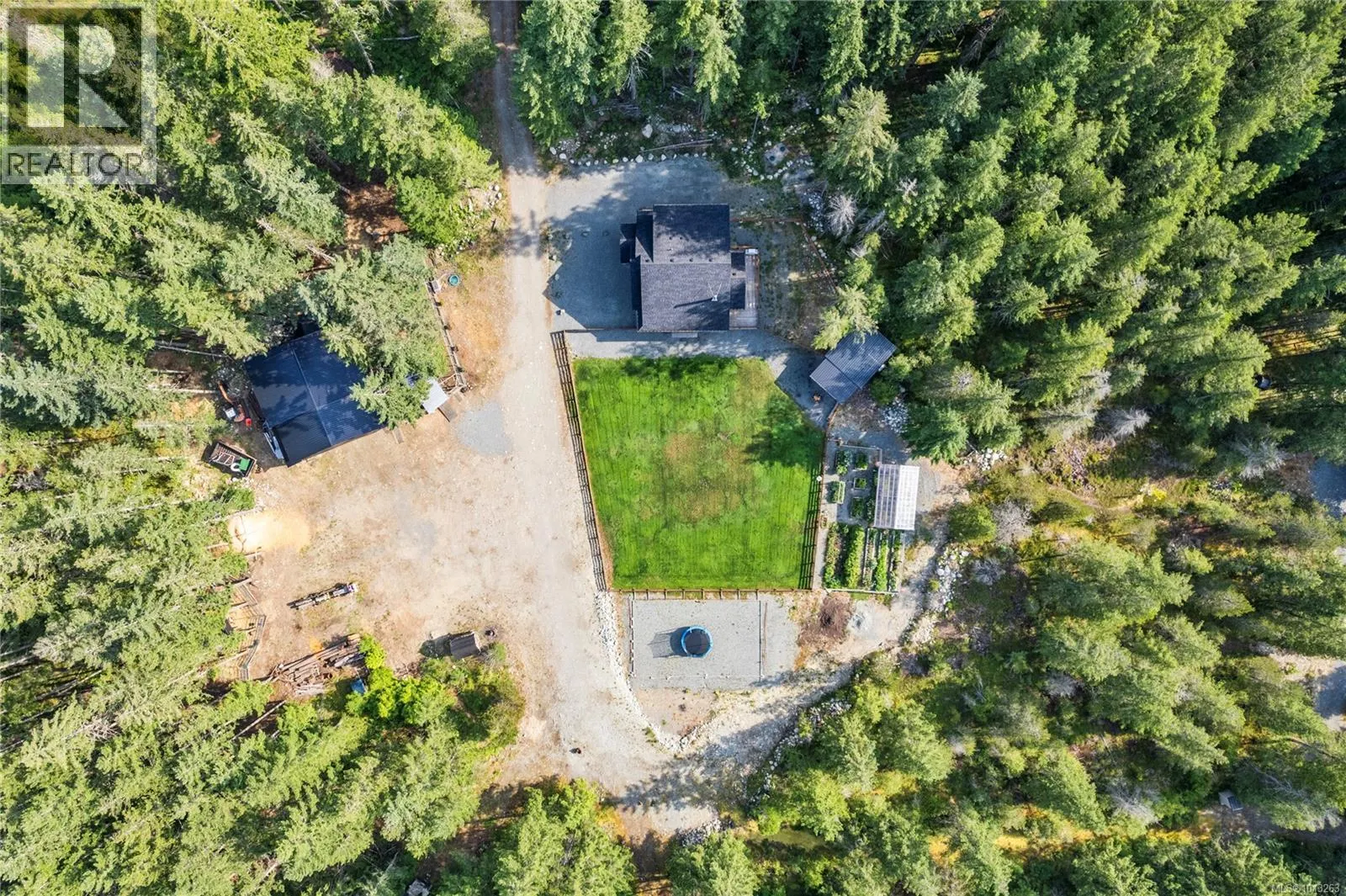 2715 Nanaimo River Rd