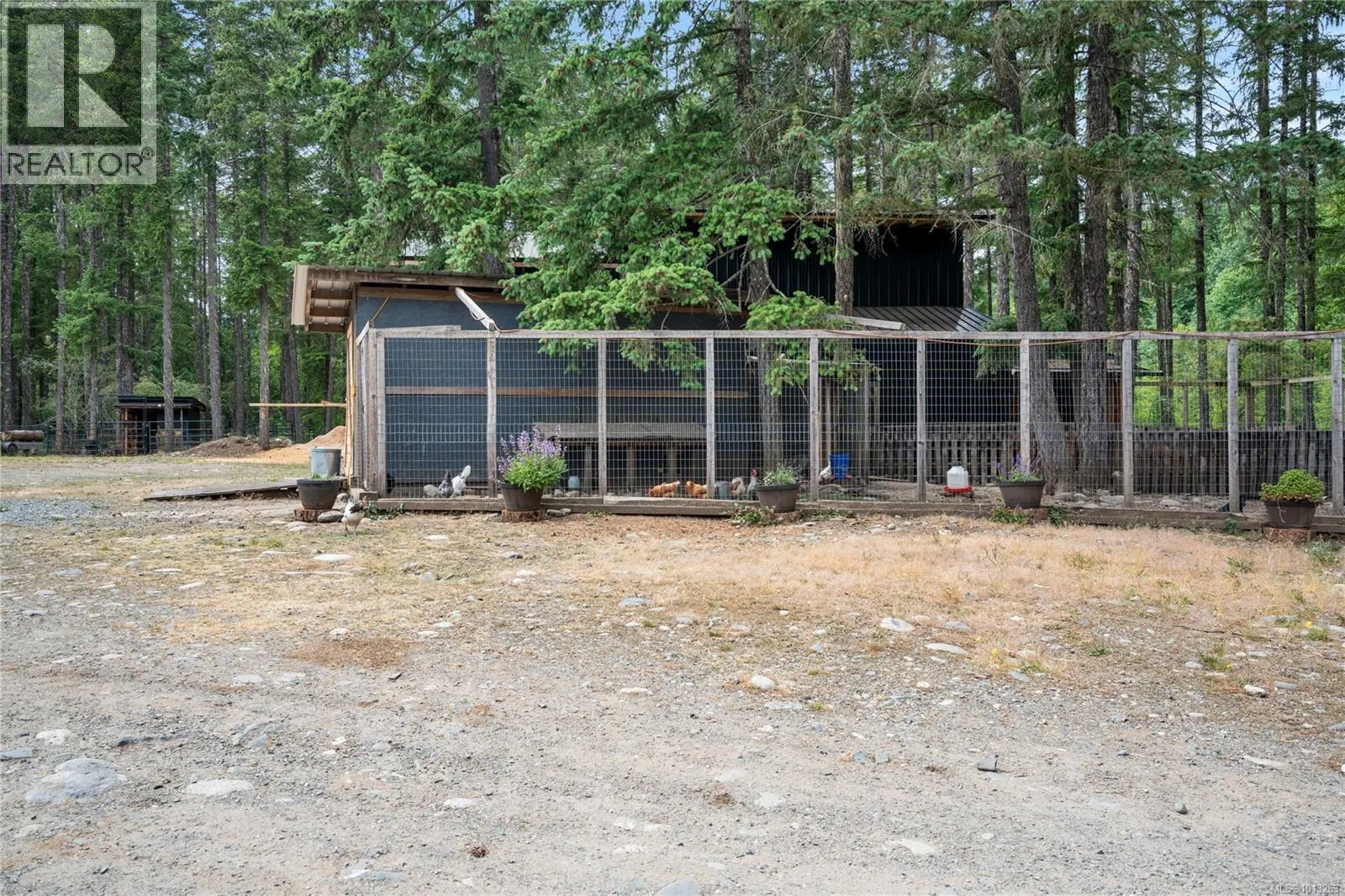2715 Nanaimo River Rd