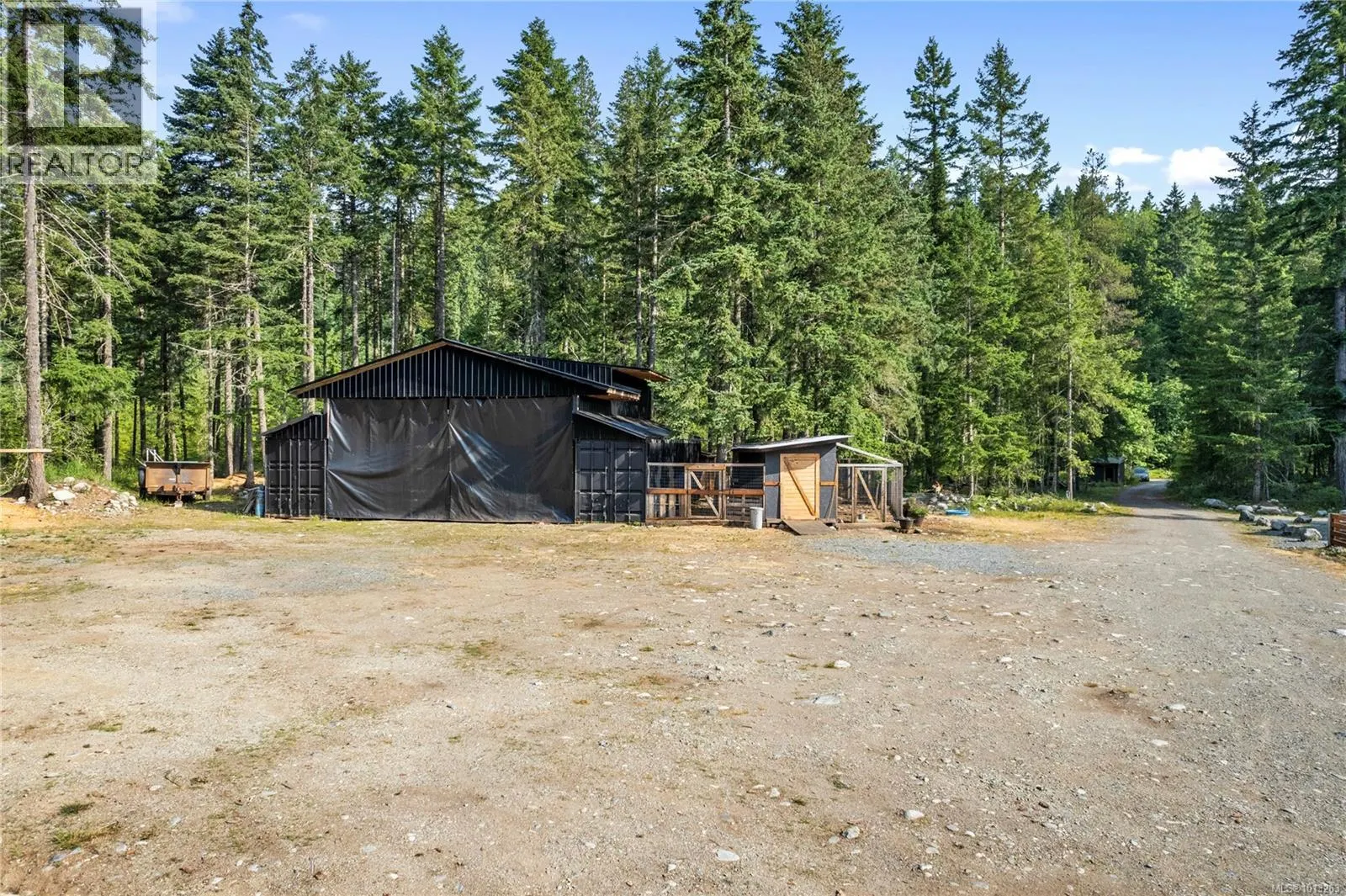 2715 Nanaimo River Rd