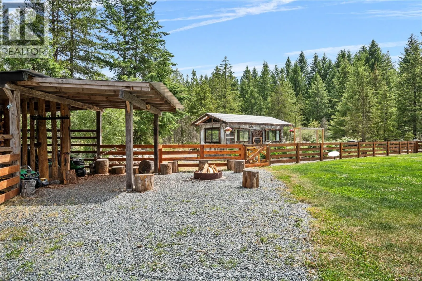 2715 Nanaimo River Rd