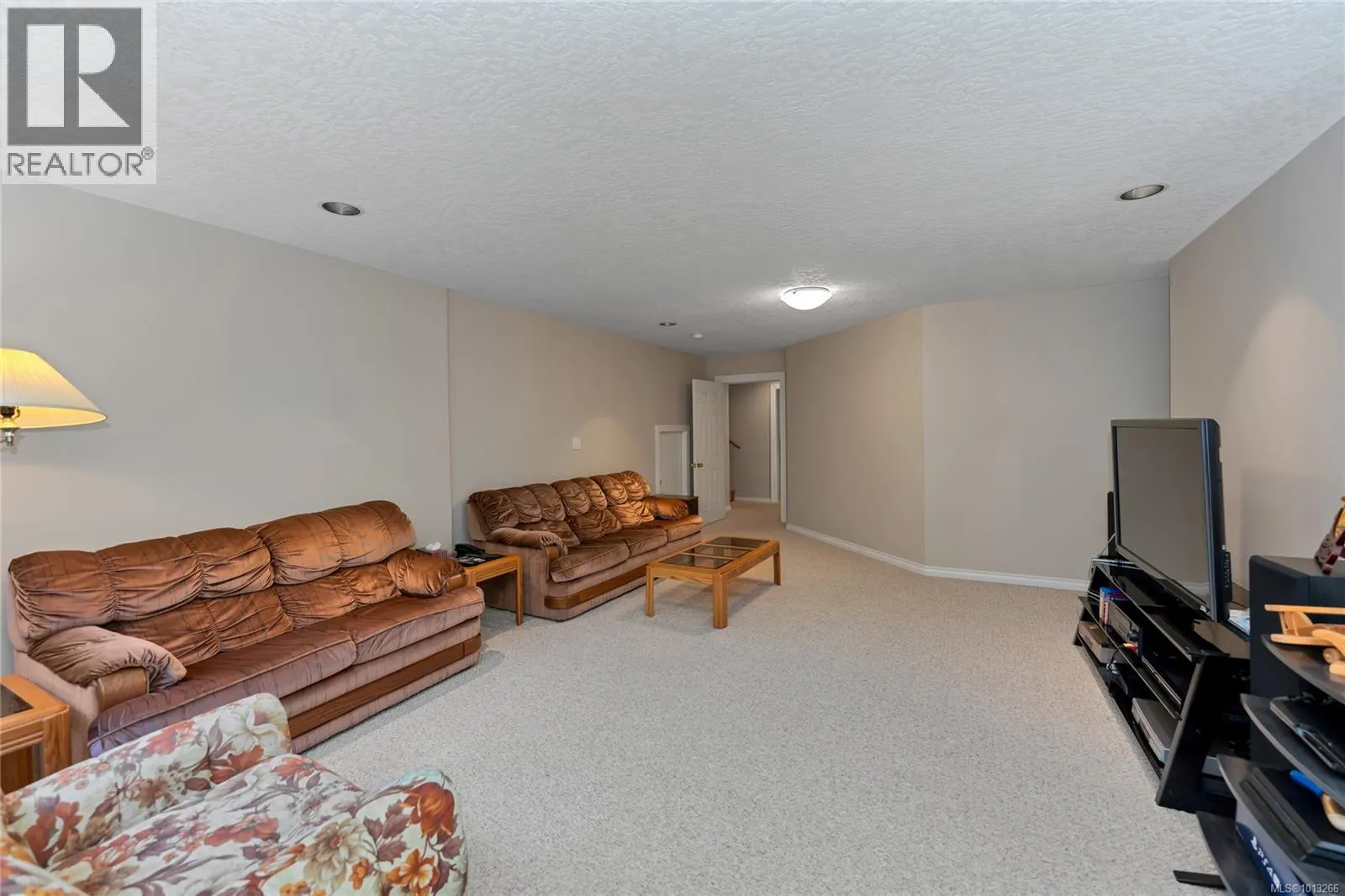 948 Boulderwood Rise