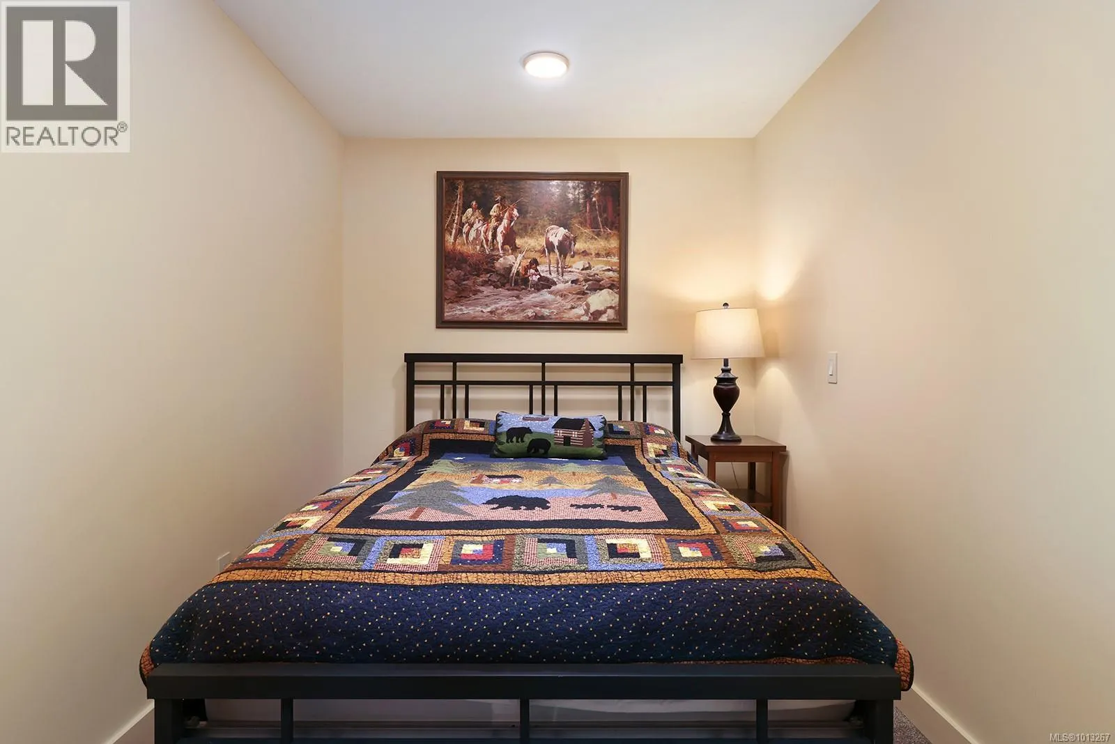 890 Cruikshank Ridge