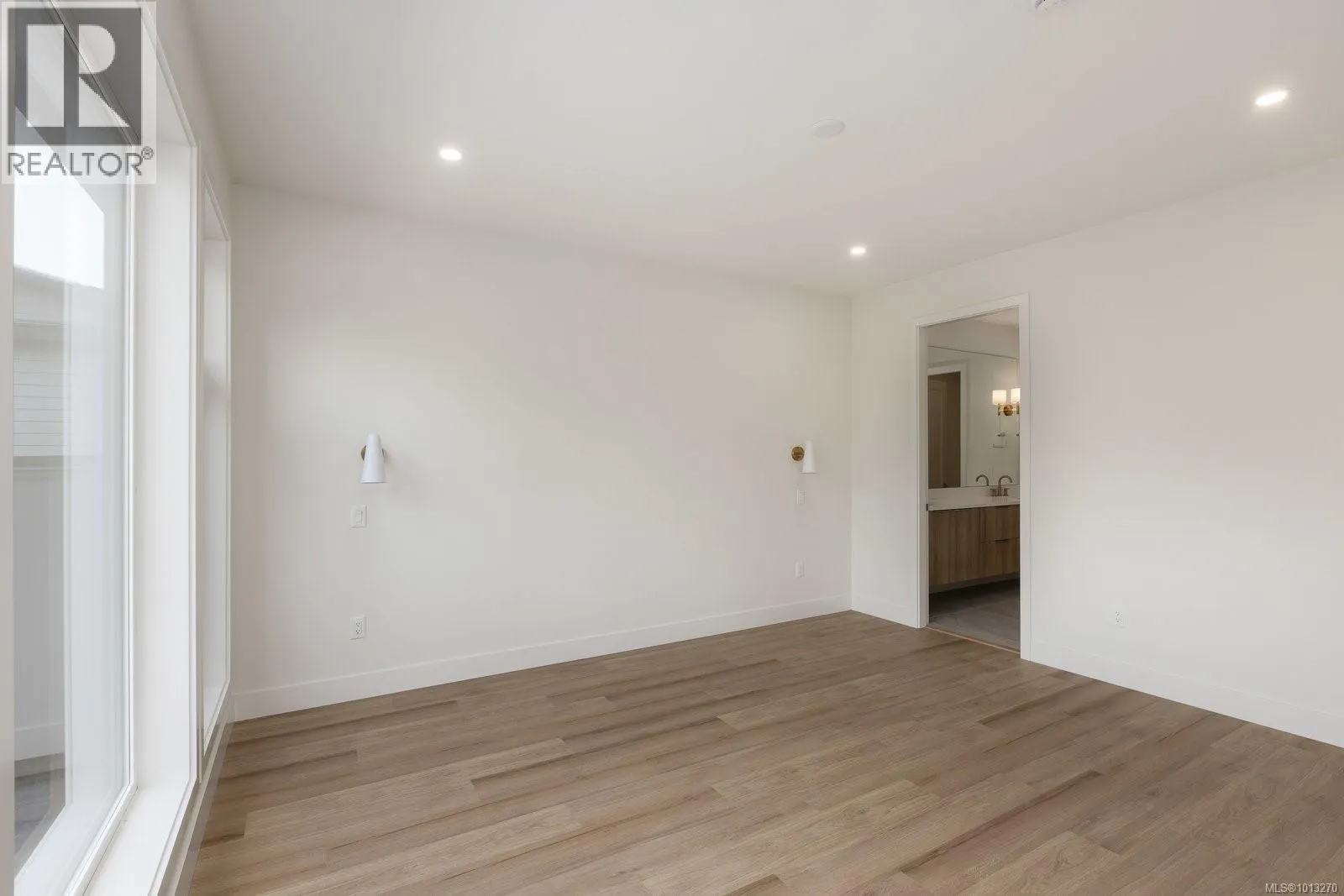 101 2332 Copper Rock Crt