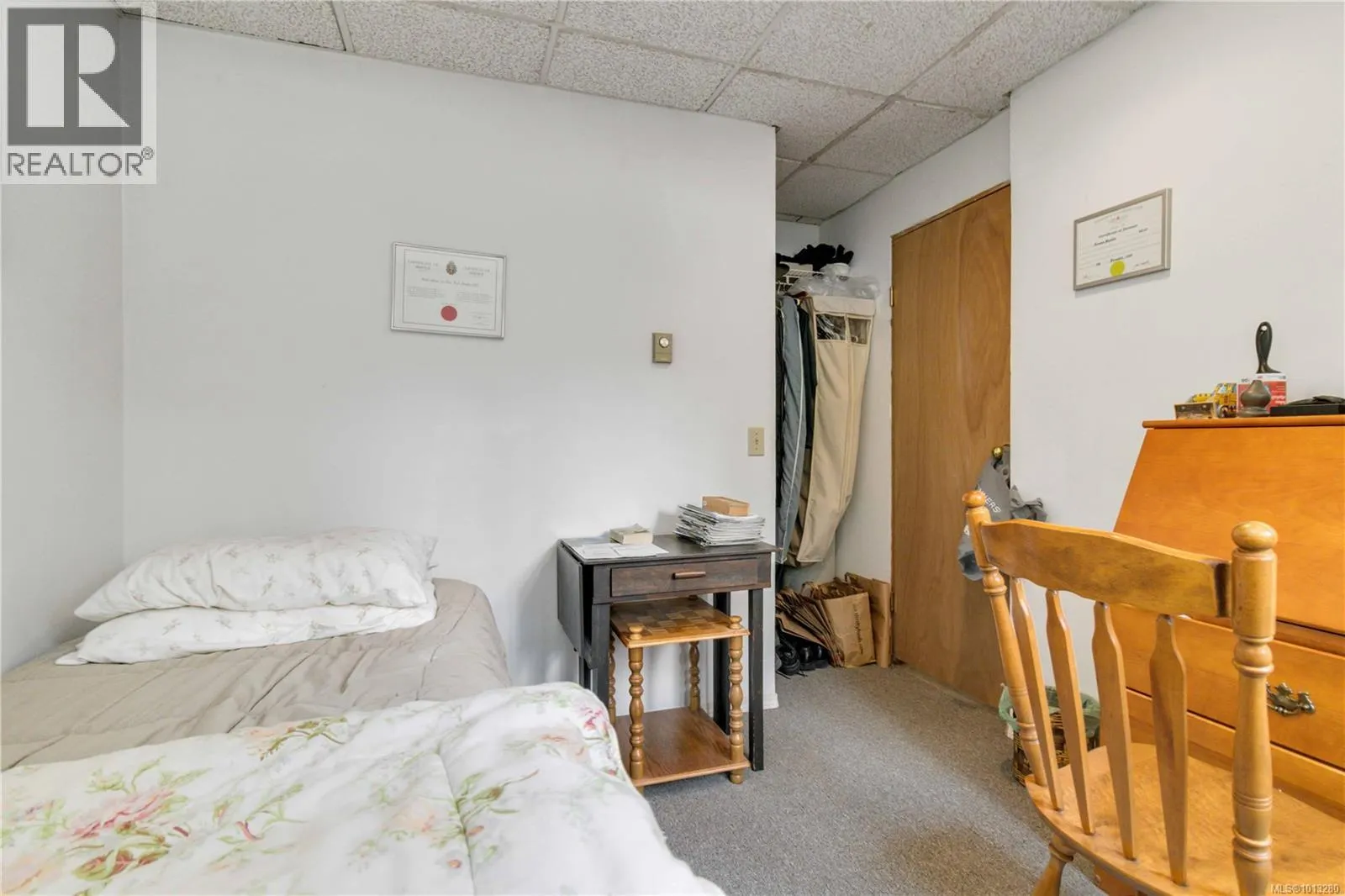 1385 Clun Pl