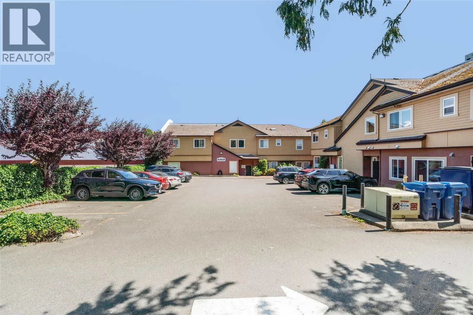 10 161 Fern Rd