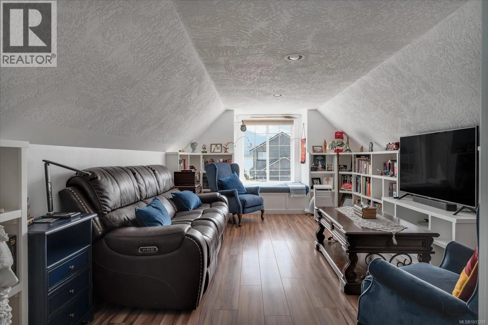 5804 Quarry Cres