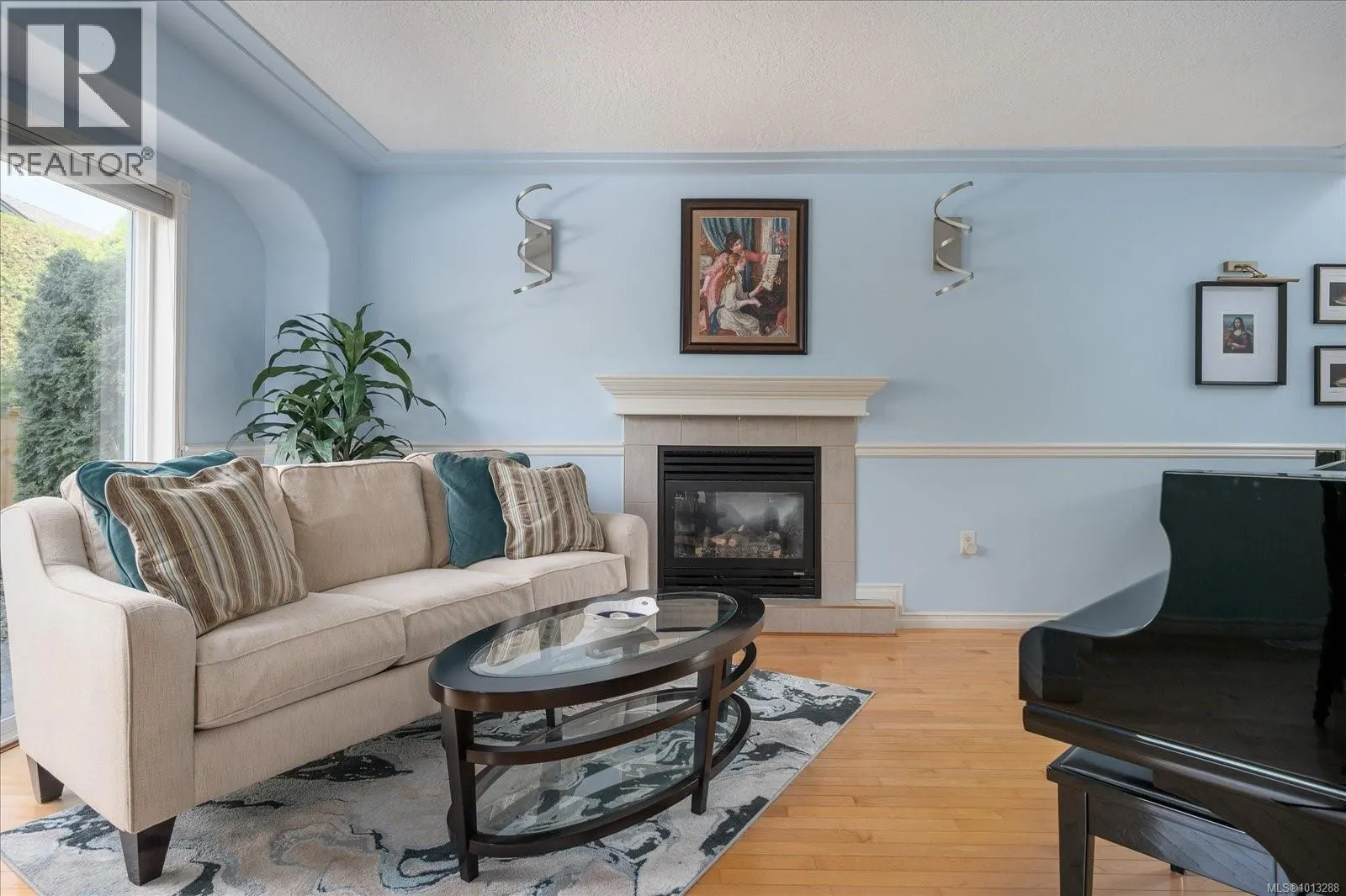 5804 Quarry Cres