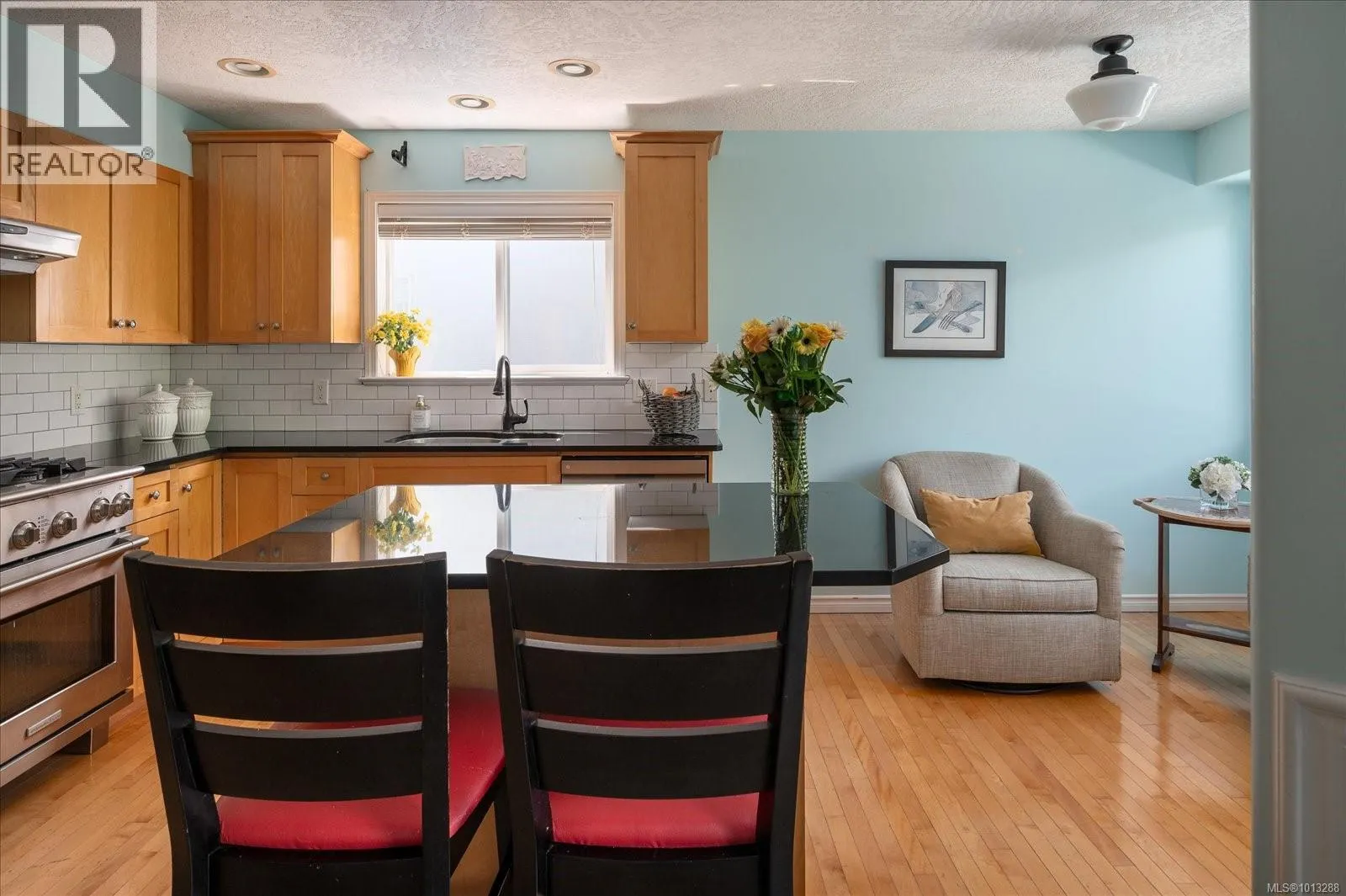 5804 Quarry Cres