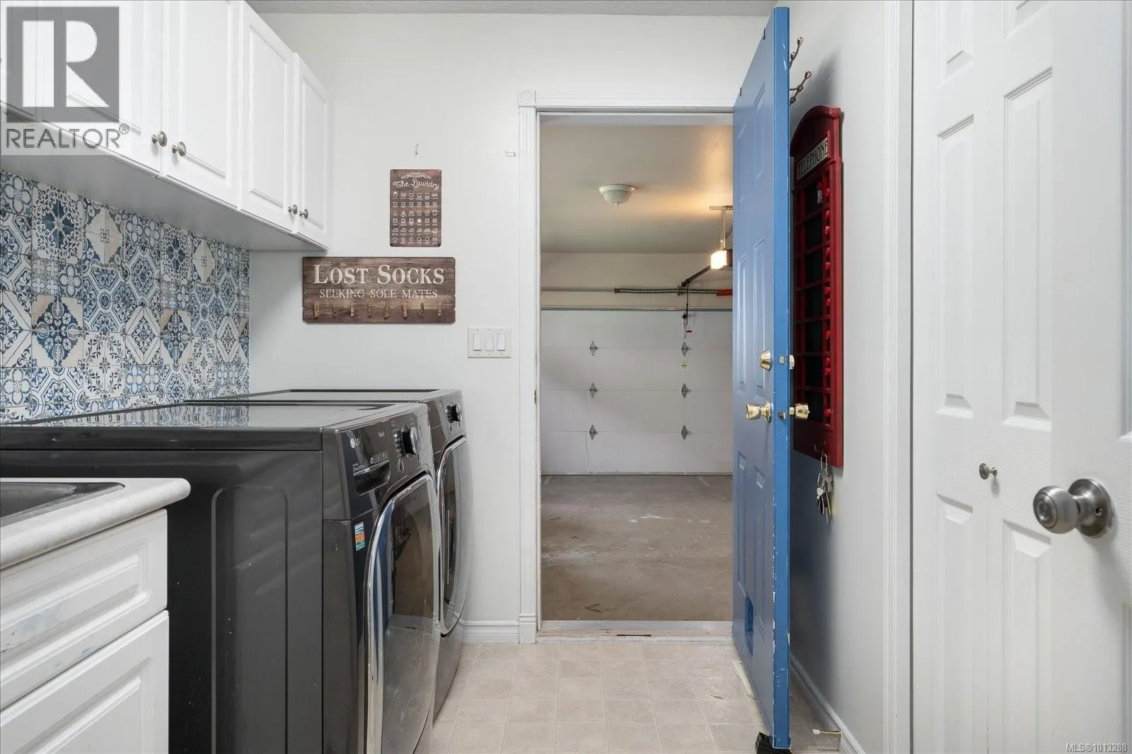 5804 Quarry Cres