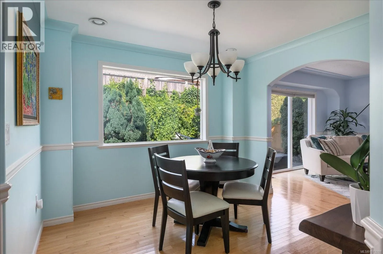 5804 Quarry Cres