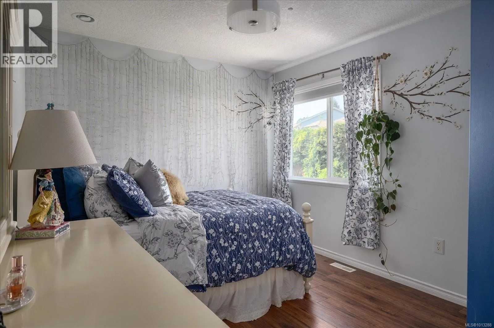 5804 Quarry Cres