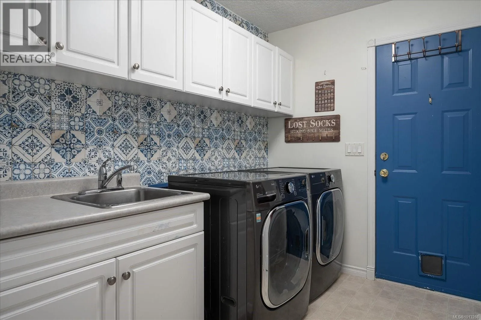 5804 Quarry Cres