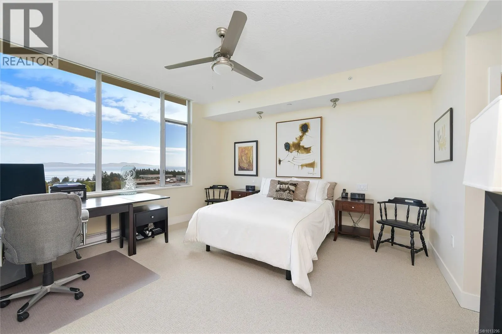 502 748 Sayward Hill Terr