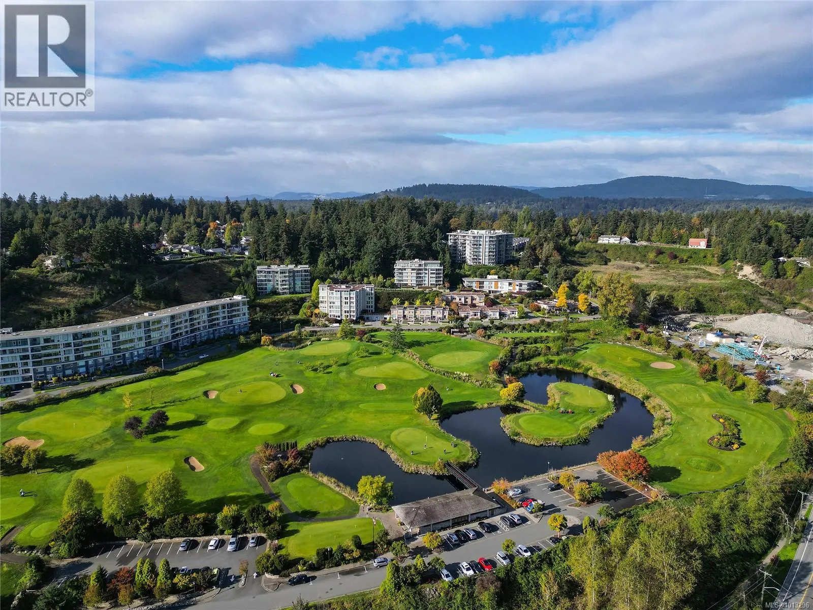 502 748 Sayward Hill Terr