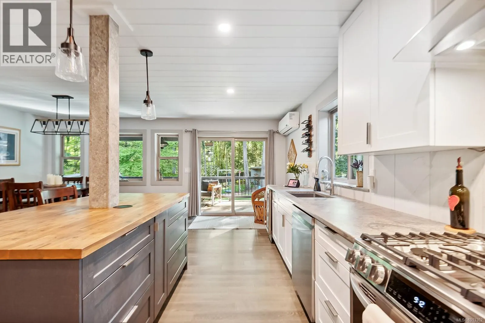 1220 Margaret Pl