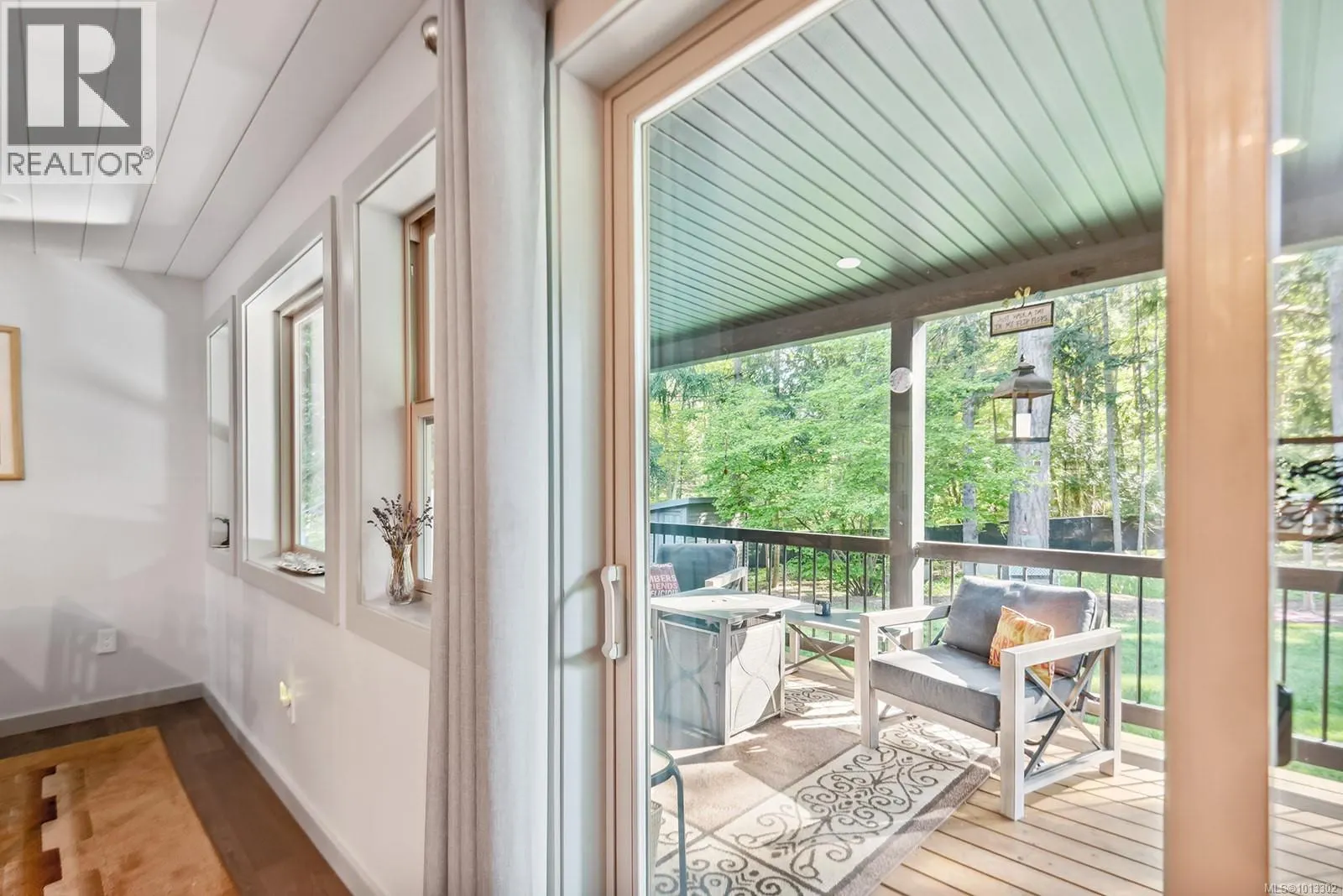 1220 Margaret Pl