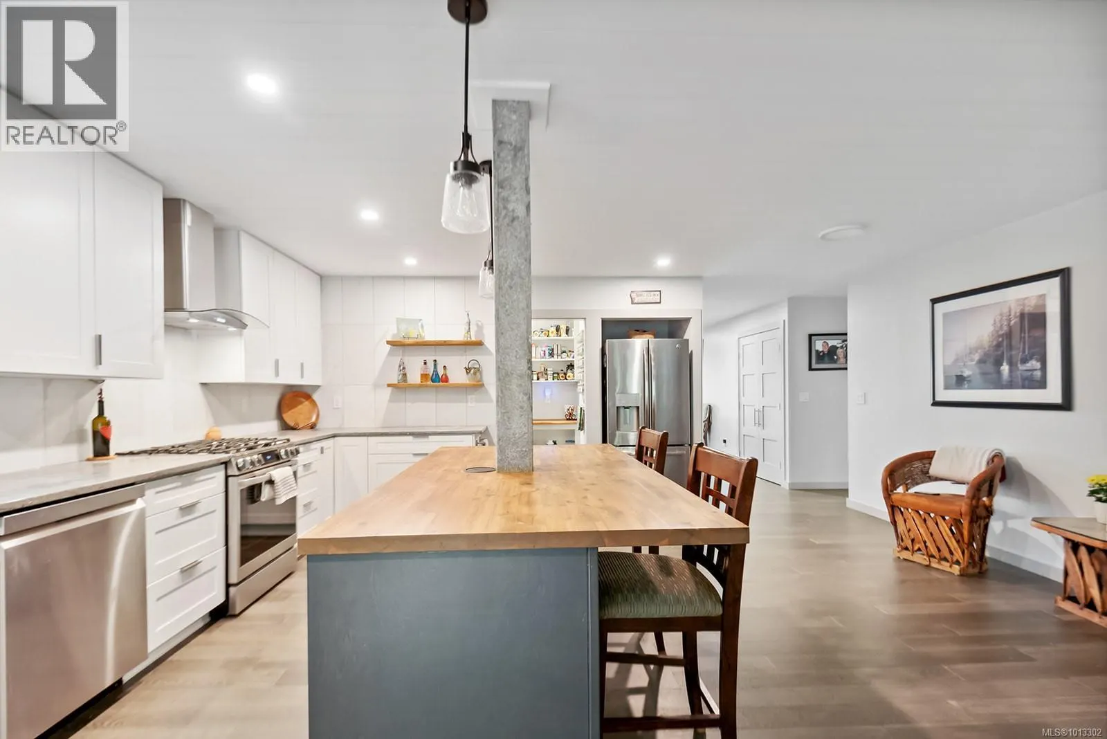 1220 Margaret Pl
