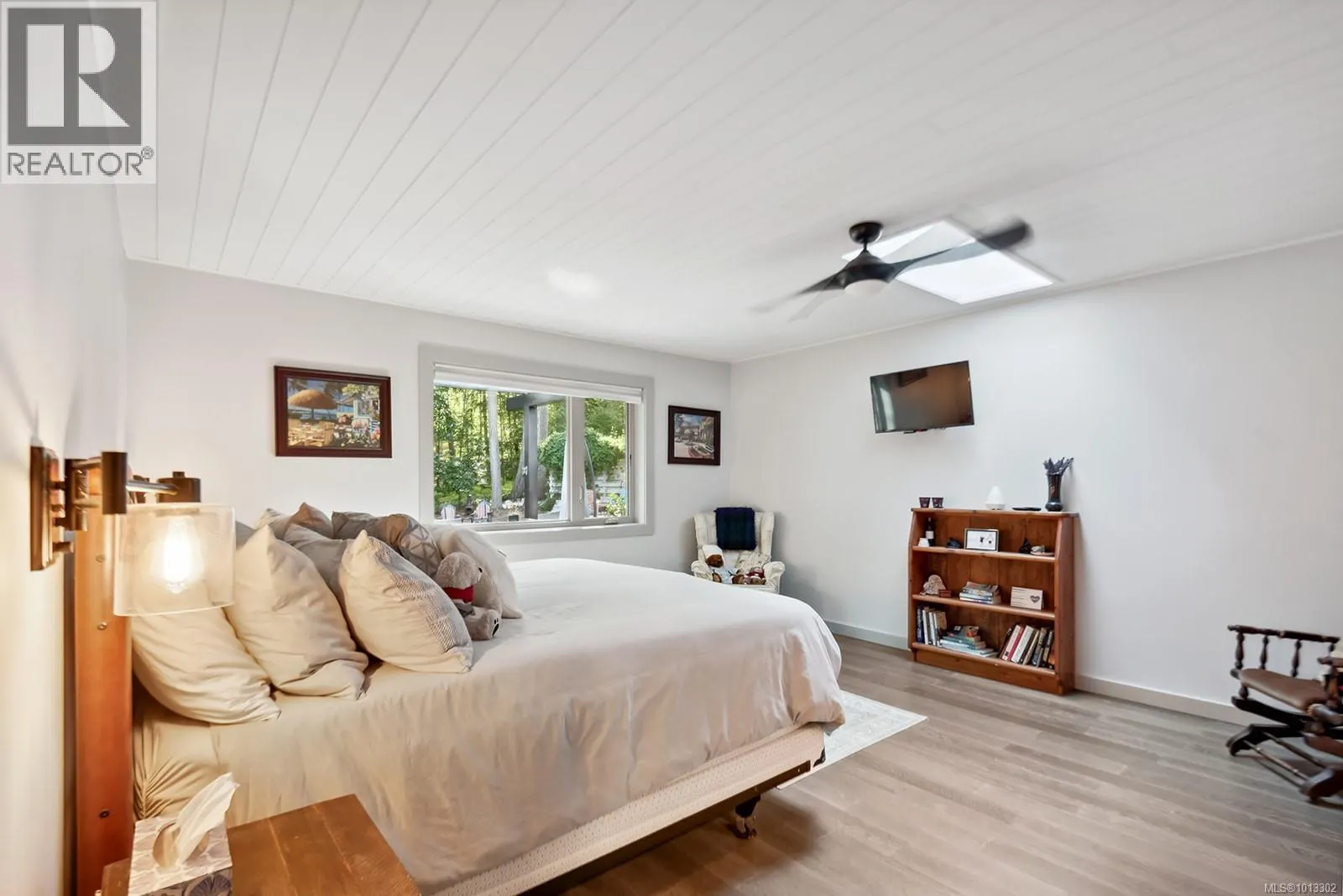 1220 Margaret Pl