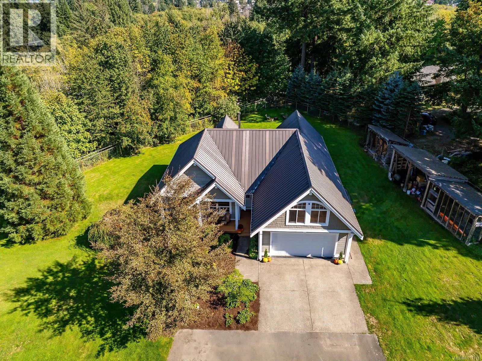 2435 Charleville Rd