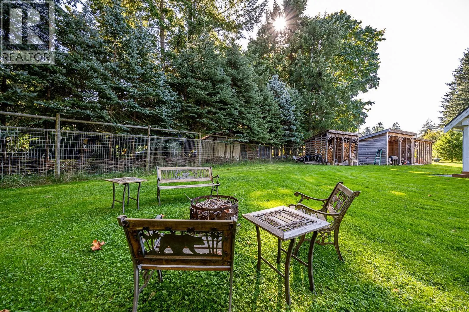 2435 Charleville Rd