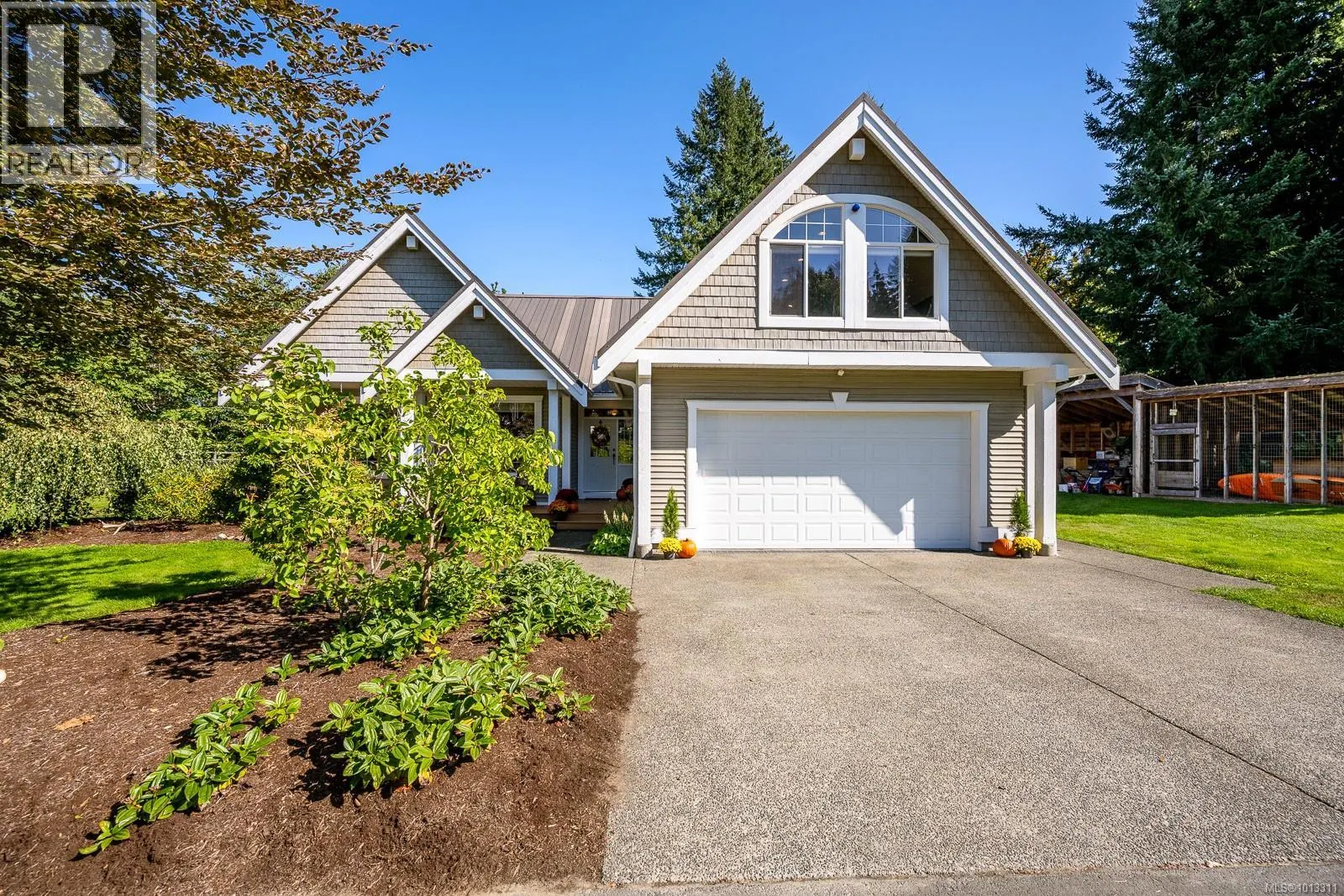 2435 Charleville Rd