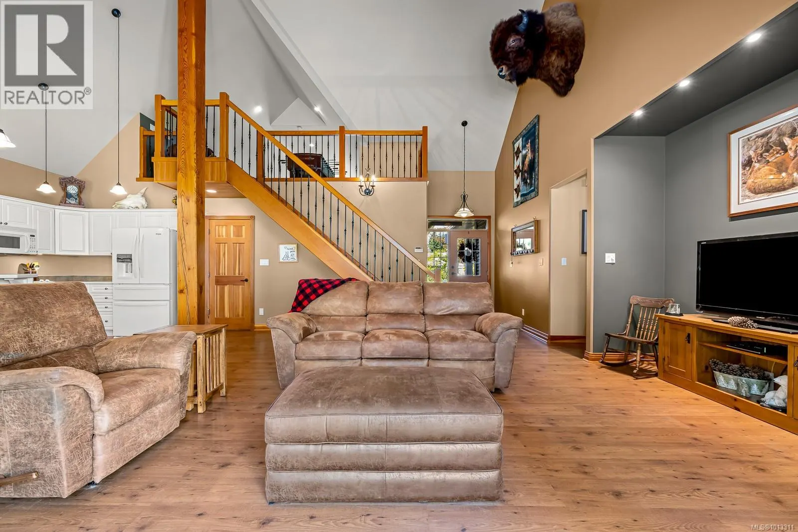 2435 Charleville Rd