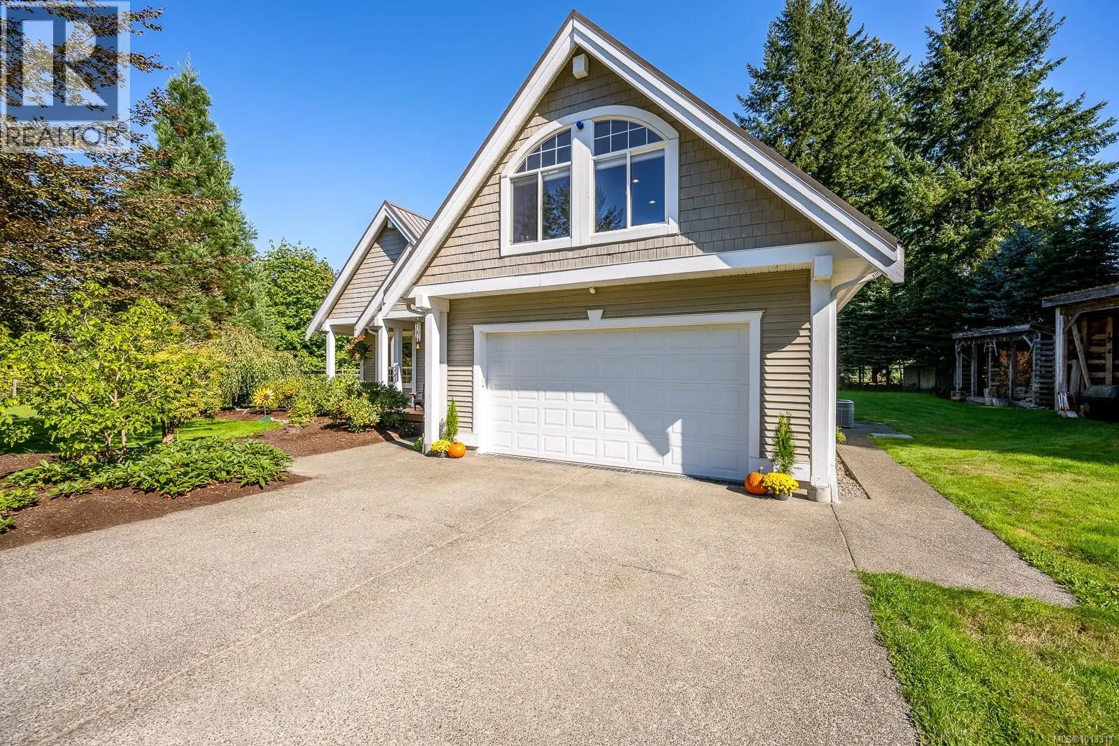 2435 Charleville Rd