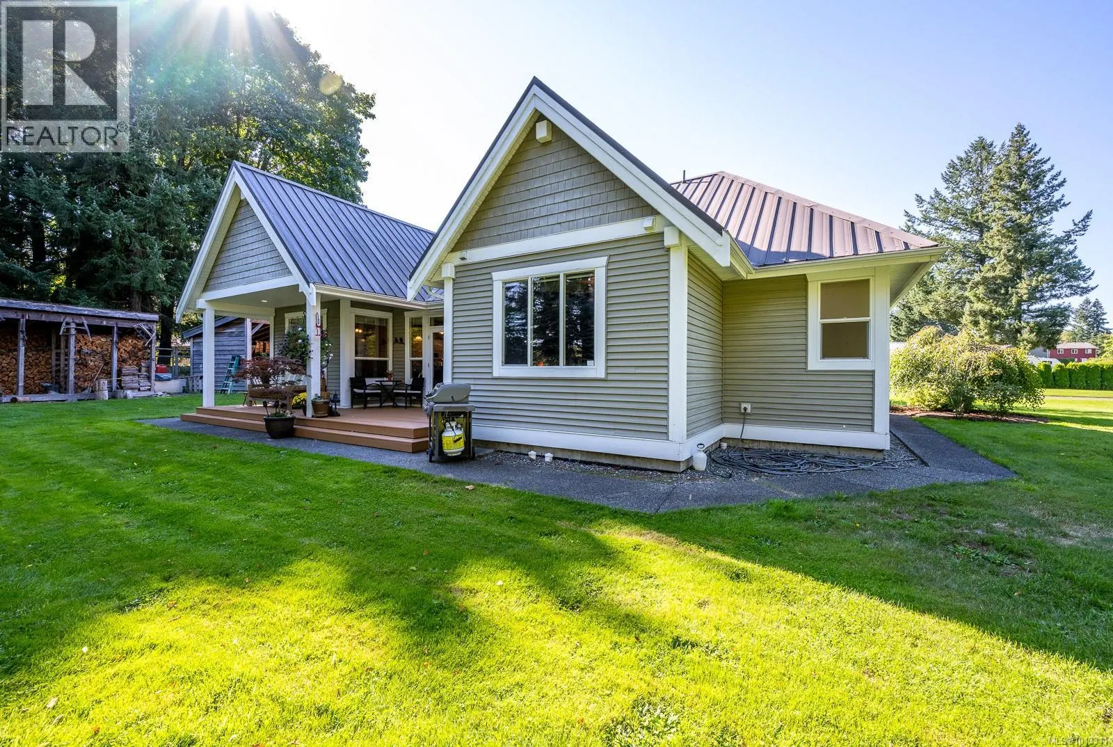2435 Charleville Rd