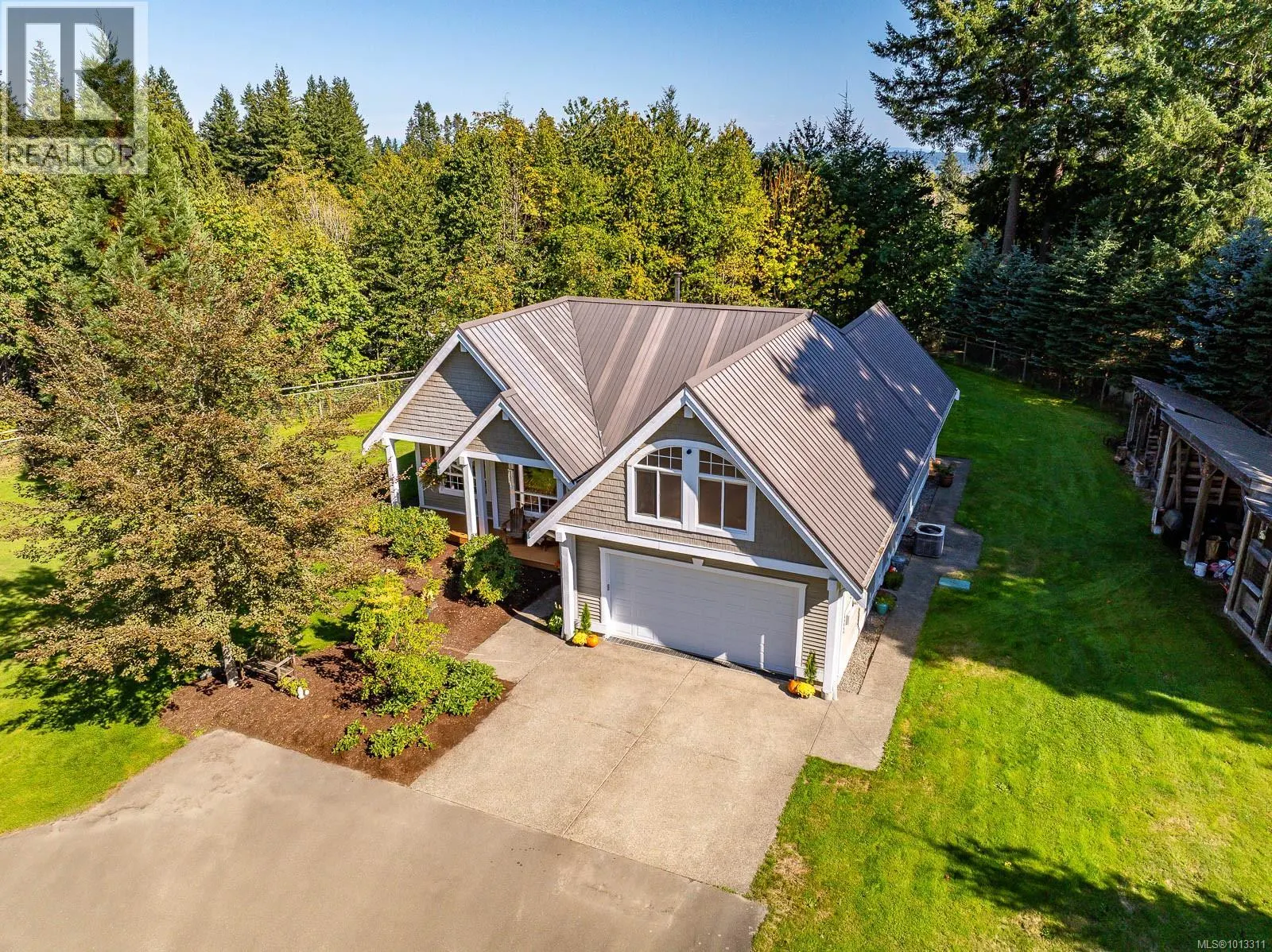 2435 Charleville Rd