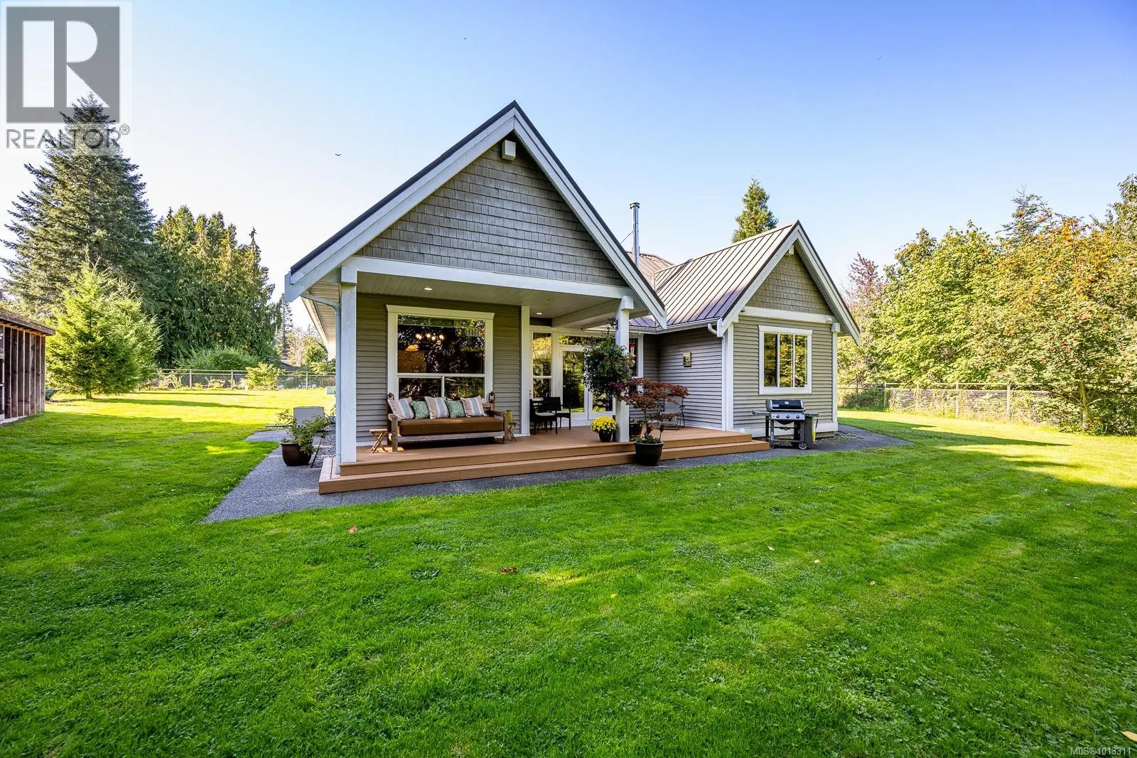 2435 Charleville Rd