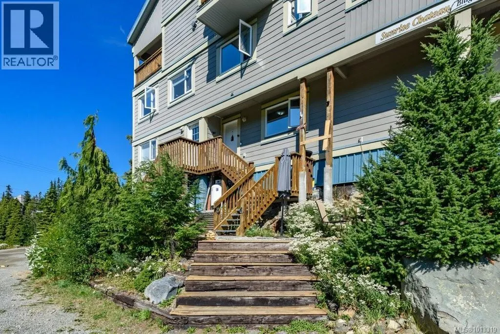 D 828 Washington Way