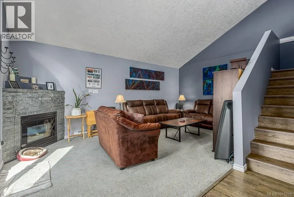 D 828 Washington Way