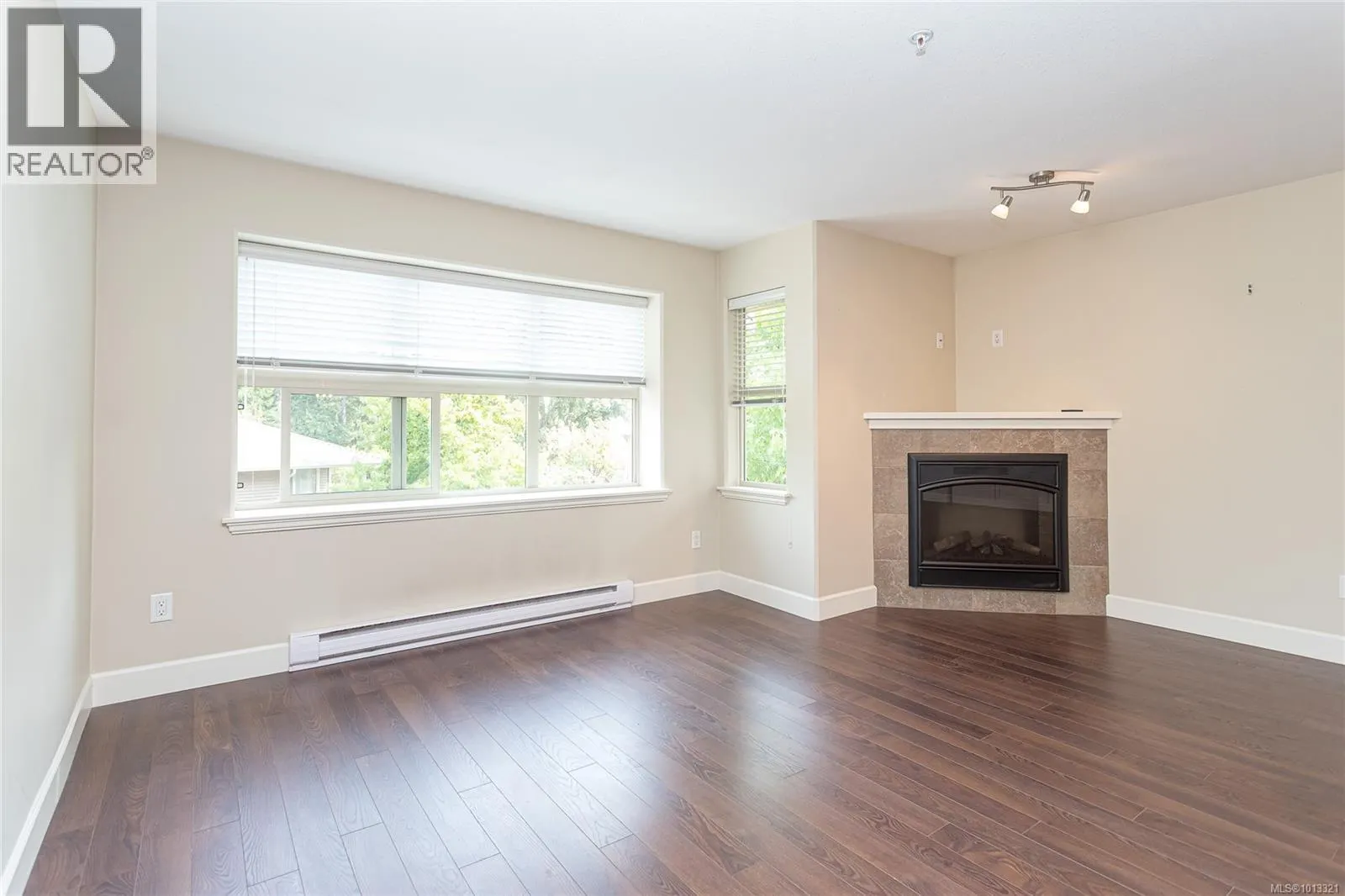 201 4436 Hedgestone Pl