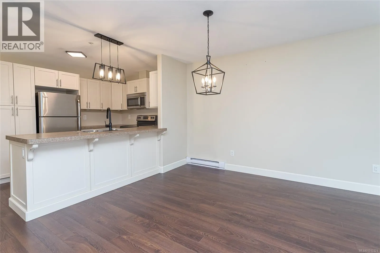 201 4436 Hedgestone Pl