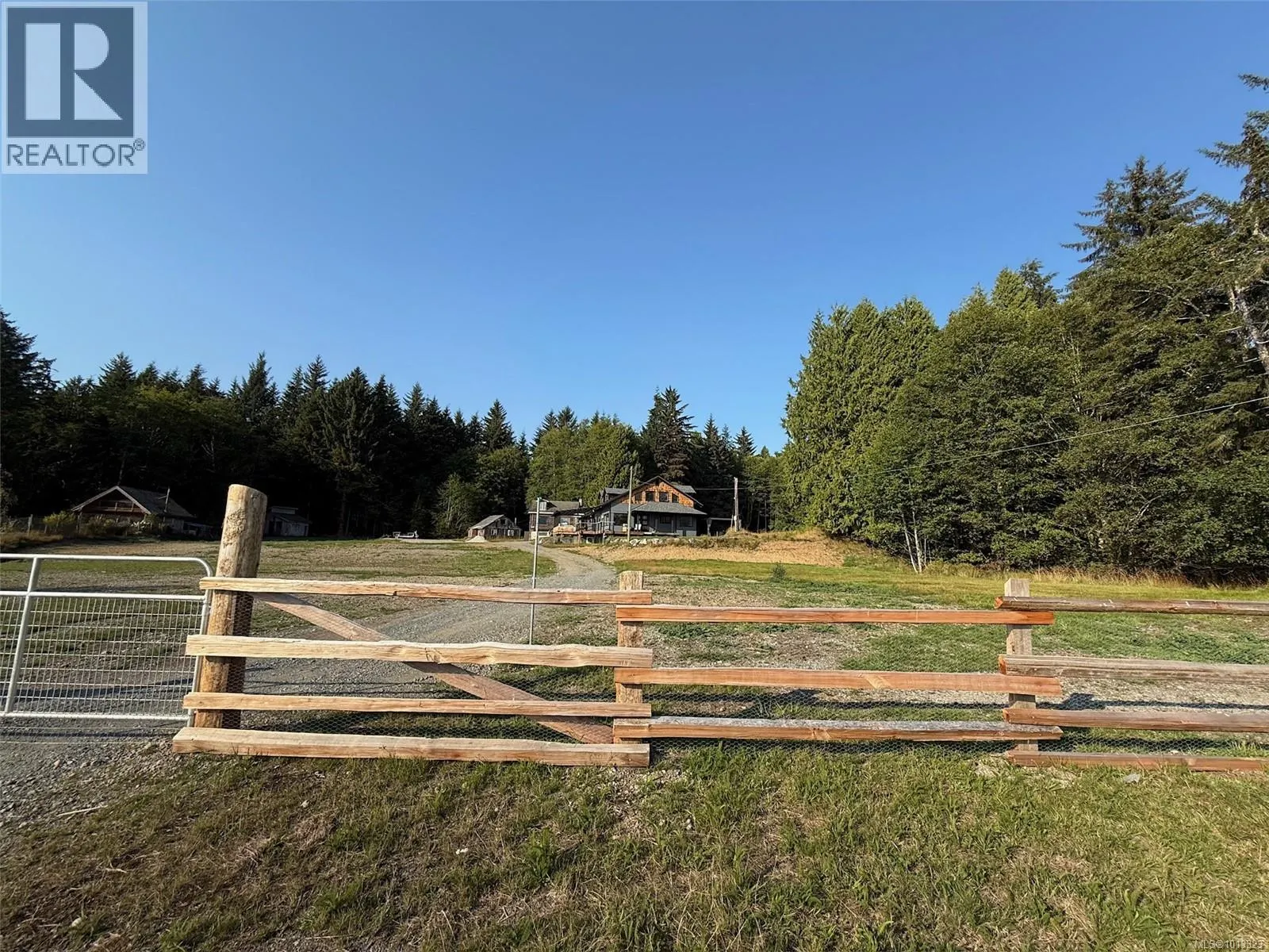 305 Kaleva Rd